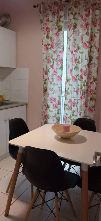 Vanilla - Happyhostgr - Downtown Apartment Volos Buitenkant foto